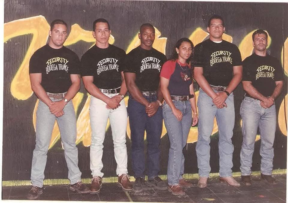 Primer equipo de seguridad, abril de 1997